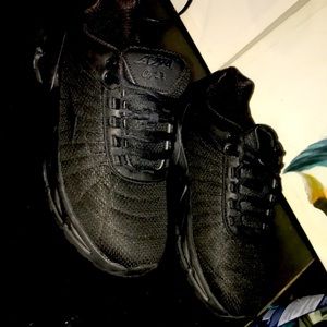 Avia running shoes